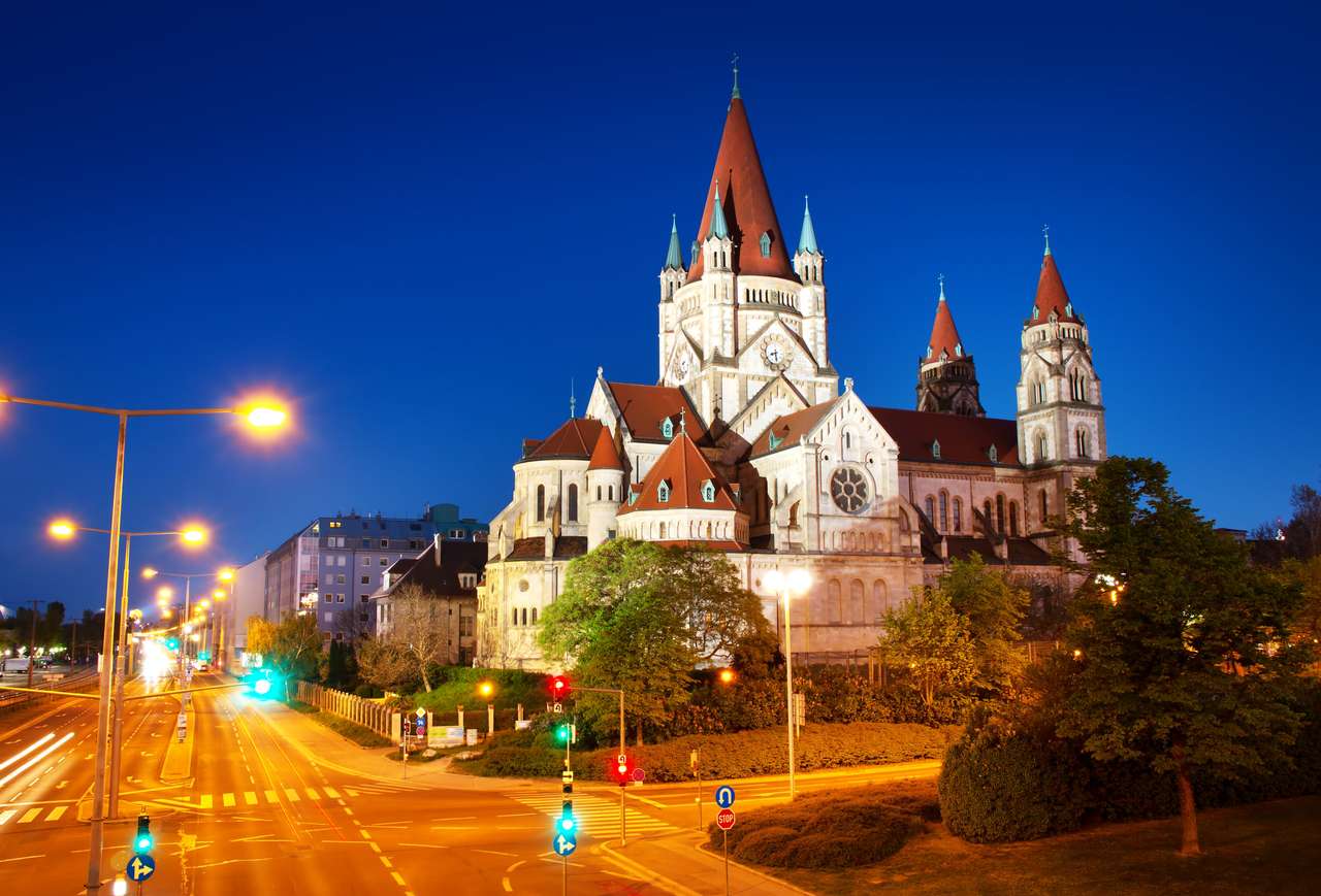 Kościół św. Franciszka z Asyżu nad Dunajem w Wiedniu puzzle online