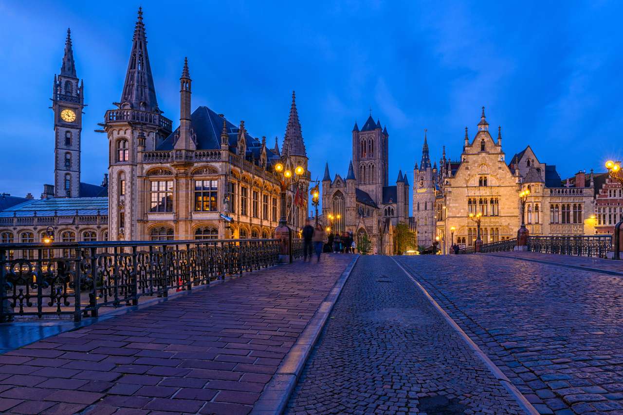 Średniowieczne miasto Gent (Gandawa) we Flandrii puzzle online