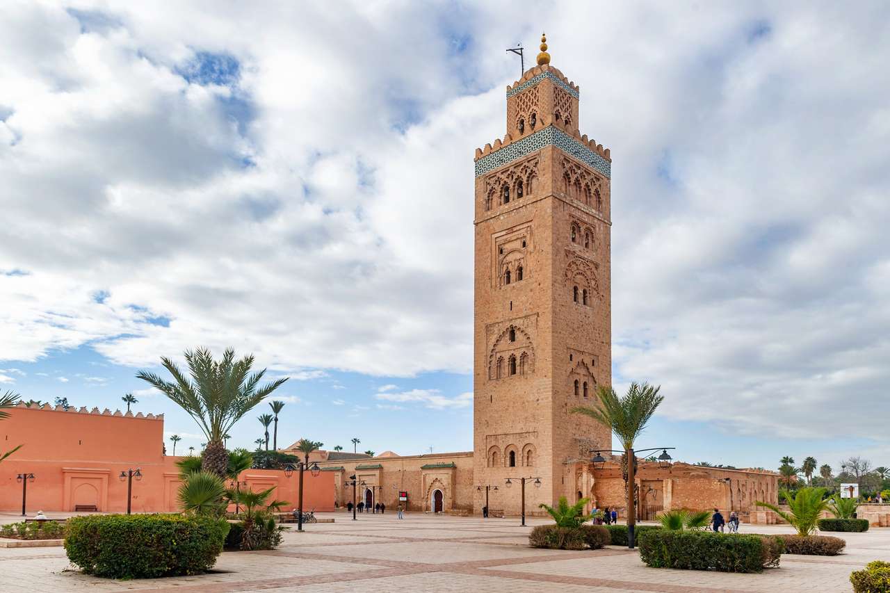 Minaret meczetu Koutoubia w Marakeszu puzzle online