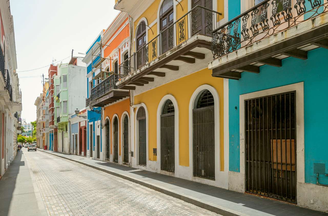 Kolorowe domy w starym San Juan, Portoryko puzzle online