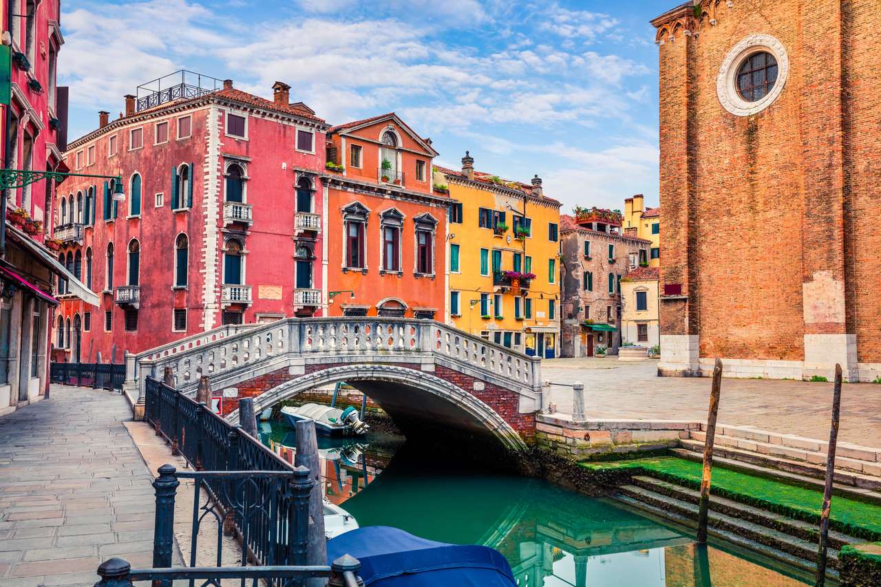Piękny wiosenny widok na Wenecję? puzzle online