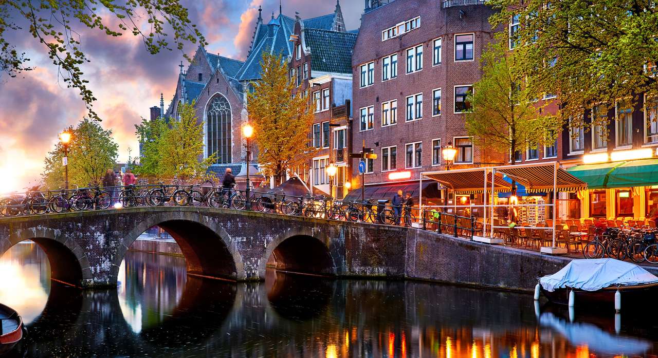 Dzielnica czerwonych latarni w Amsterdamie puzzle online