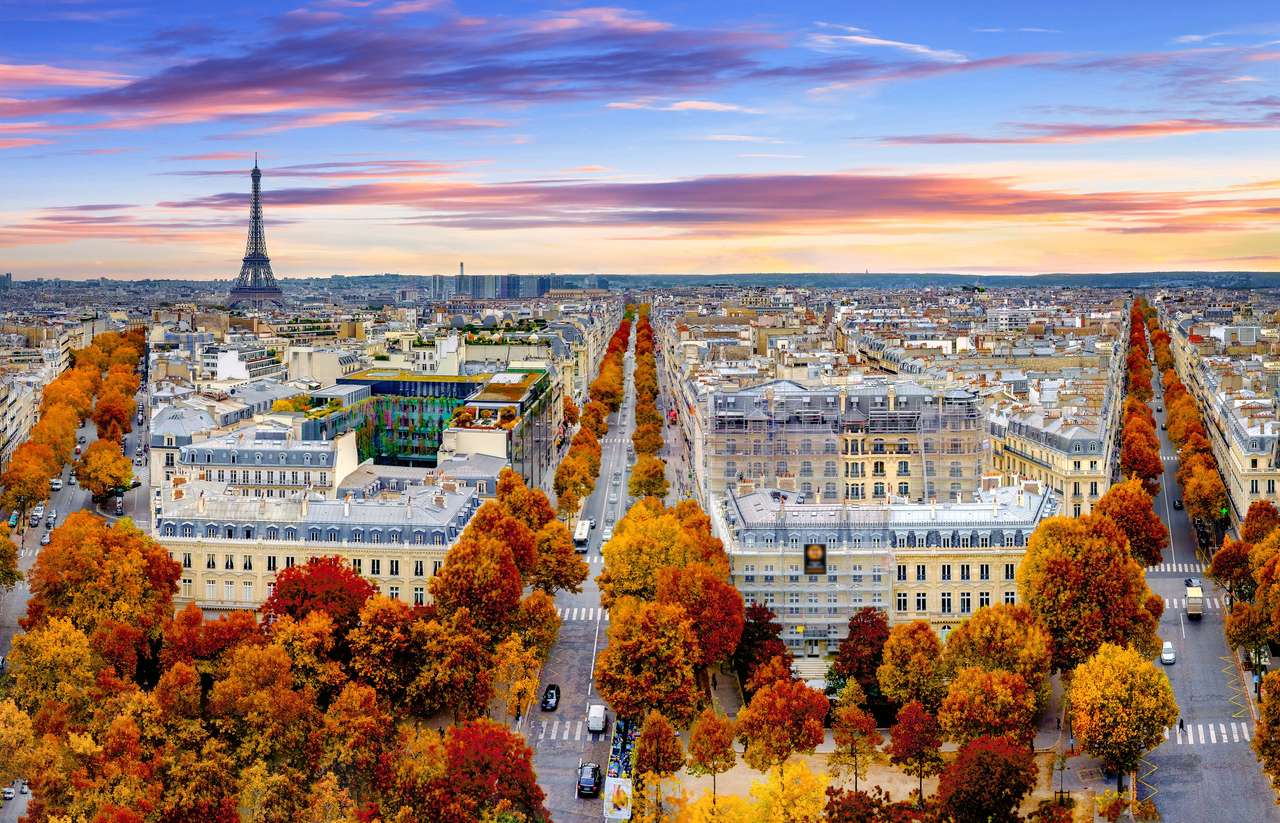 Widok z lotu ptaka na Paryż późną jesienią o zachodzie słońca puzzle online