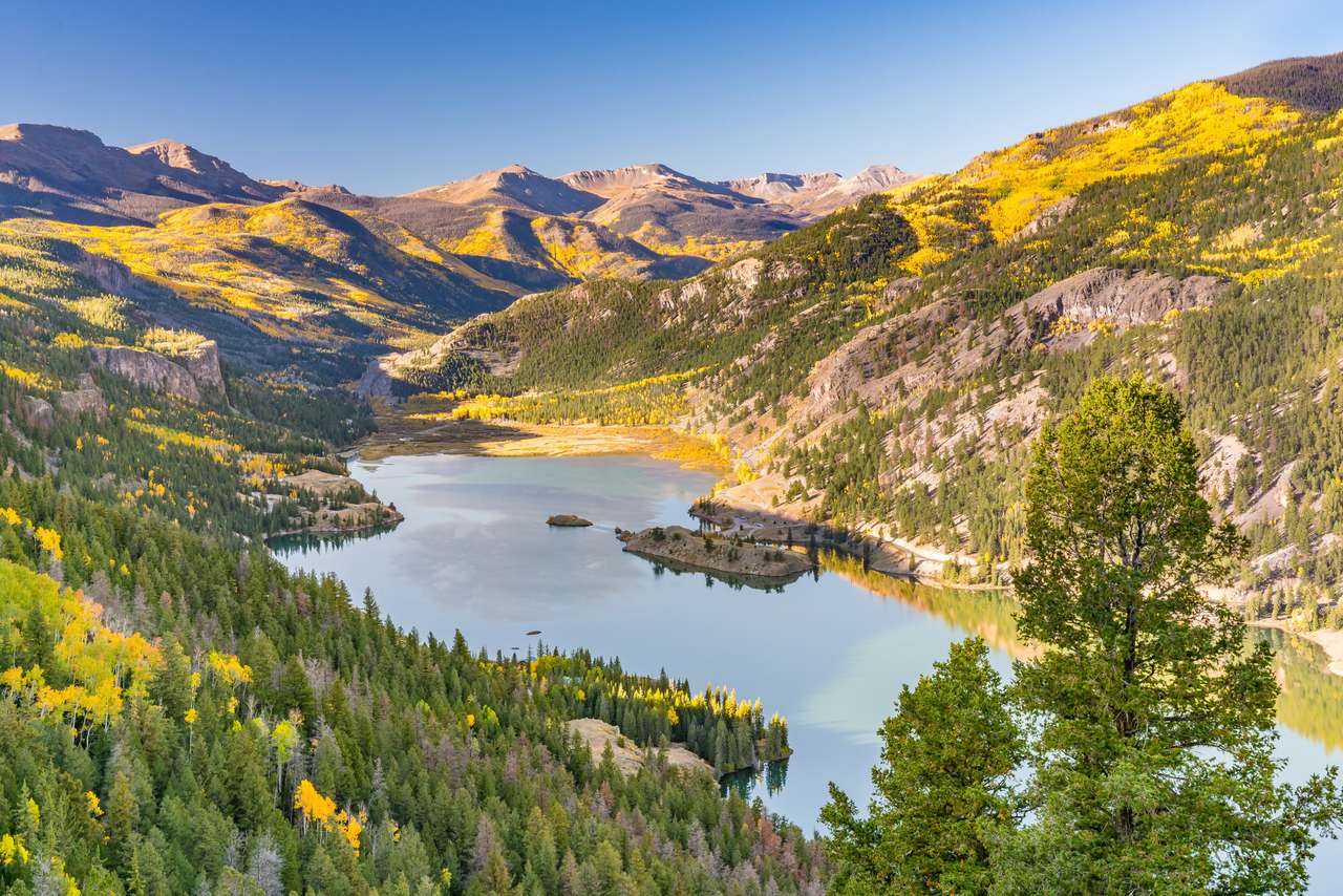 Jezioro San Cristobal w Górach Skalistych puzzle online