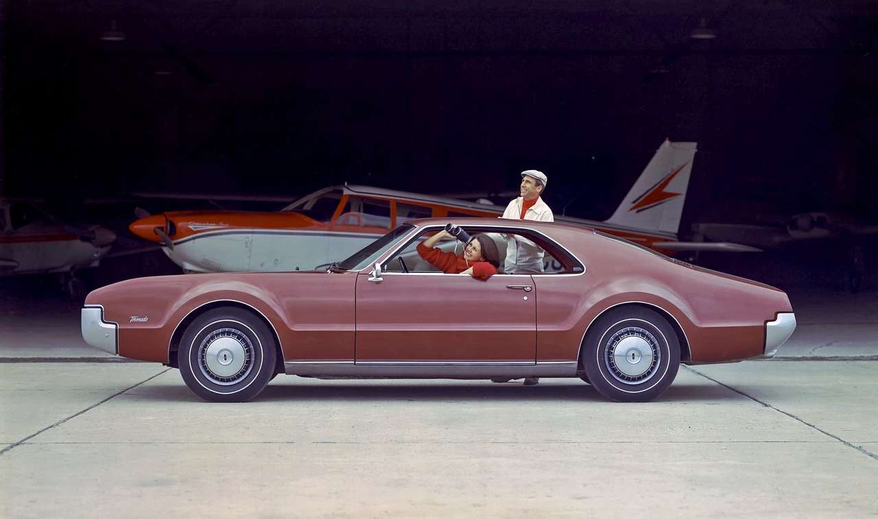 1967 Oldsmobile Toronado puzzle online