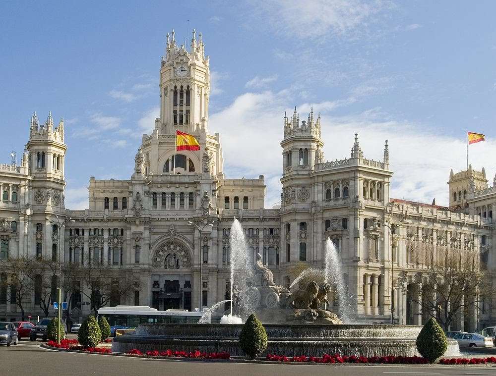 Pałac w samym centrum Madrytu puzzle online