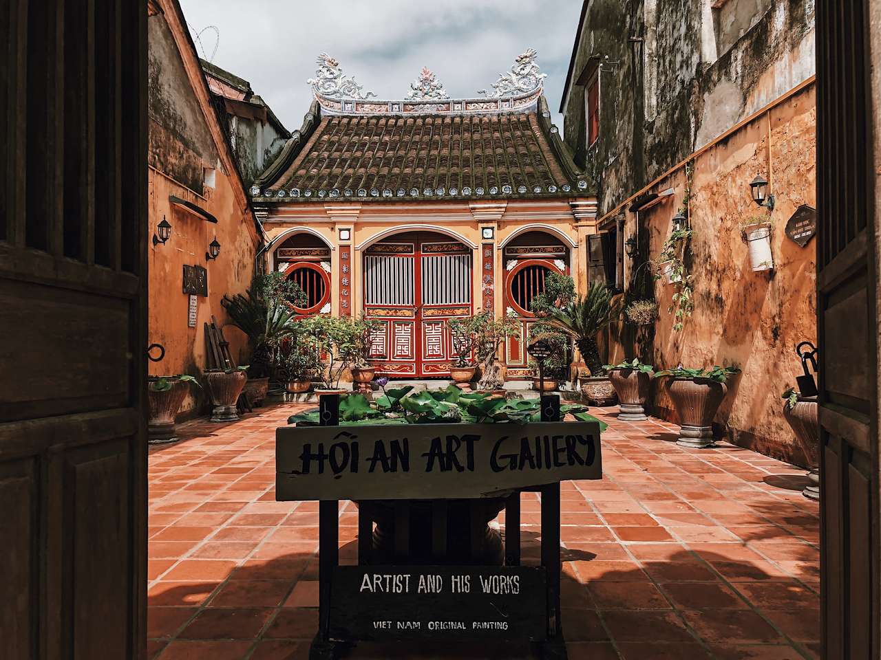 Galeria Sztuki, Hoi An, Wietnam puzzle online