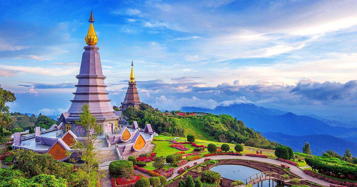 Tajlandia- świątynia na wzgórzu puzzle online