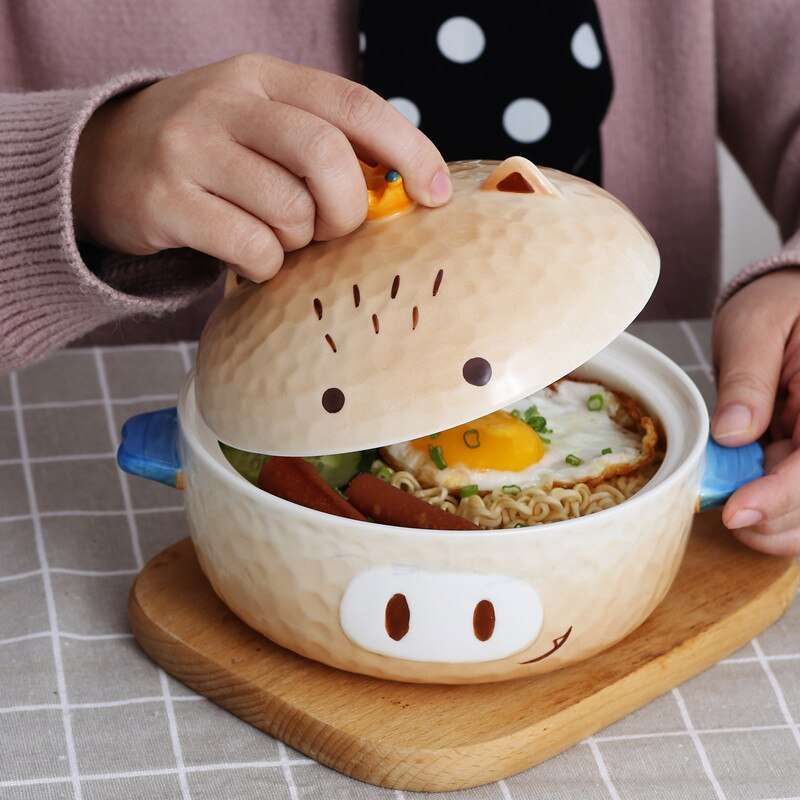 Zupa w ceramice z pokrywką puzzle online
