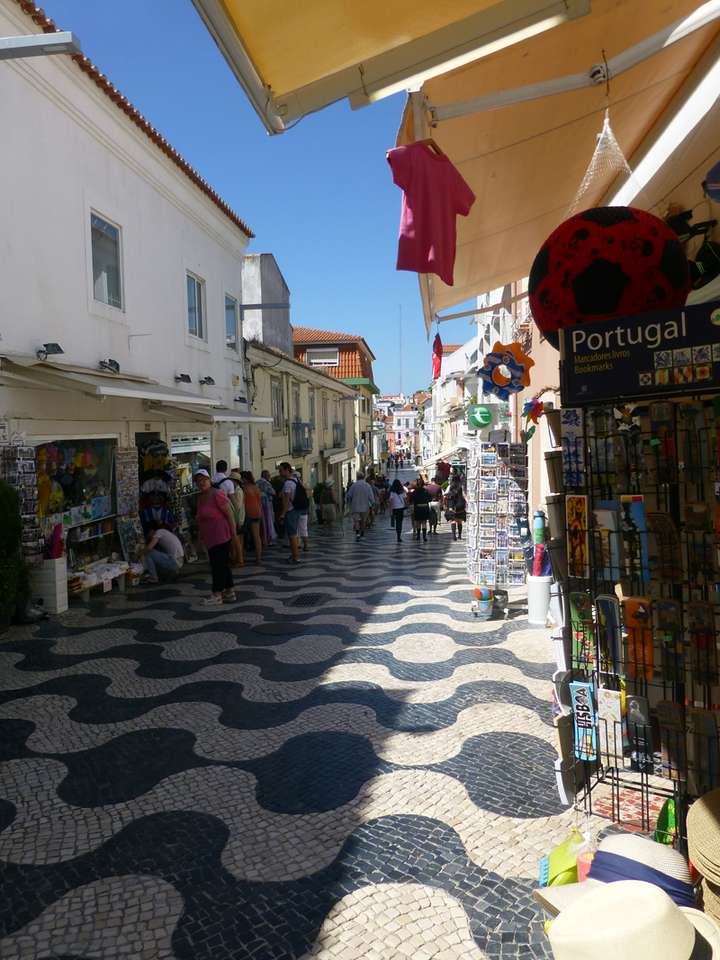 uliczka w małym miasteczku, Portugalia puzzle online