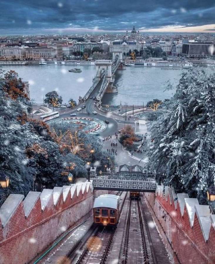 Zimowy Budapeszt. puzzle online