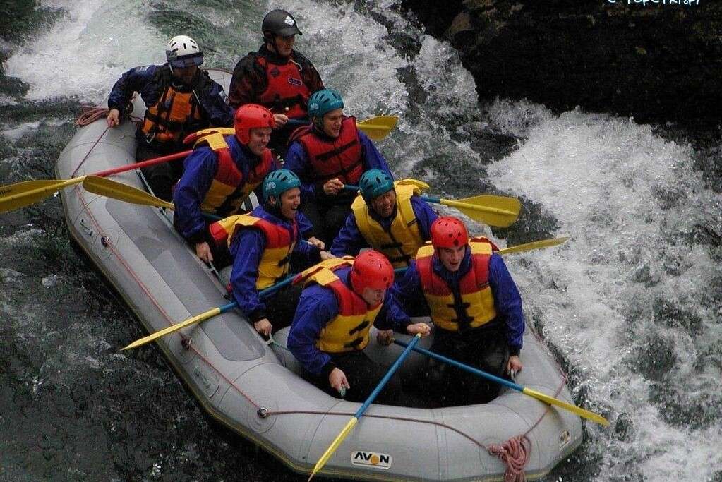 Rafting - spływ górską rzeką pontonem puzzle online