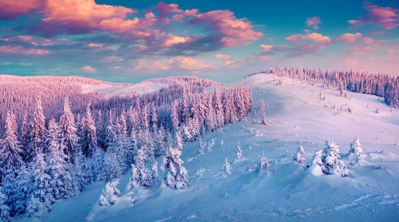zimowy wschód słońca w Karpatach puzzle online