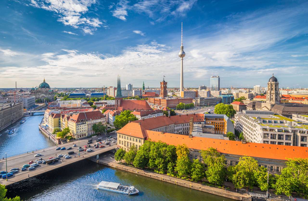 Widok z lotu ptaka na panoramę Berlina puzzle online