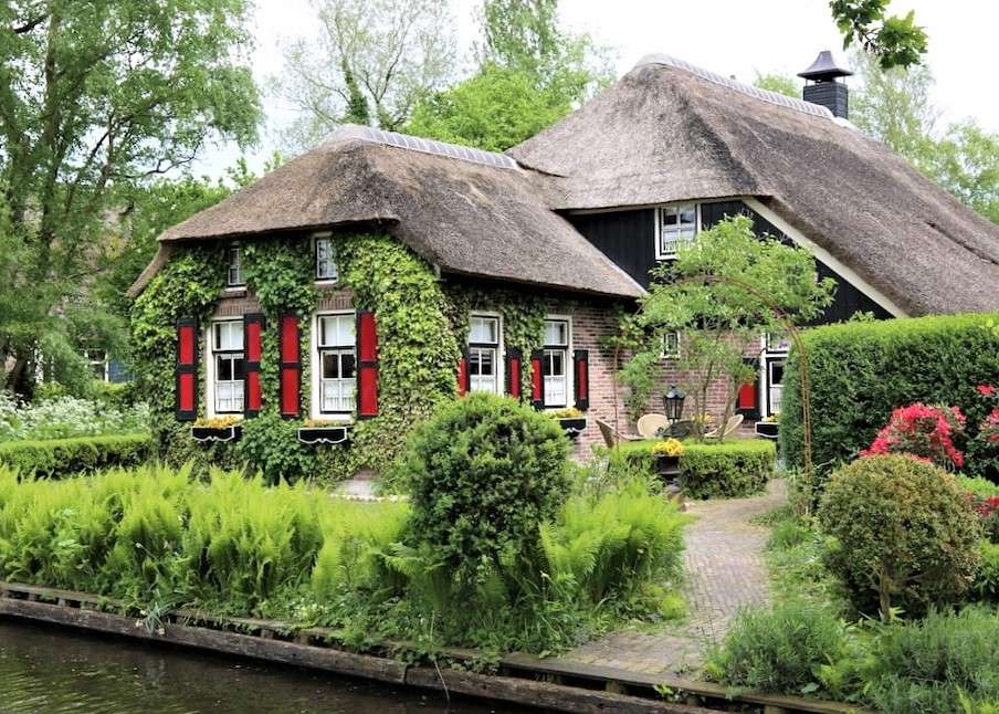 Dom na wodzie w Holandii puzzle online