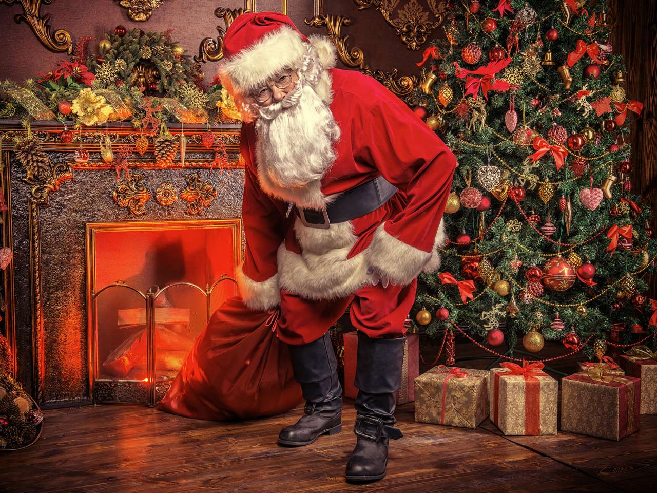 Święty Mikołaj przynosi prezenty na Boże Narodzenie puzzle online