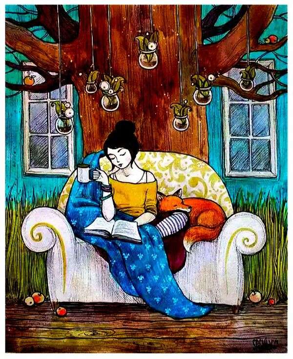 Lady reading under tree with her coffee puzzle
