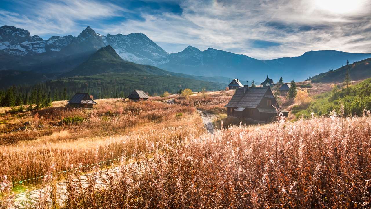Cudowna dolina w Tatrach o zachodzie słońca jesienią puzzle online