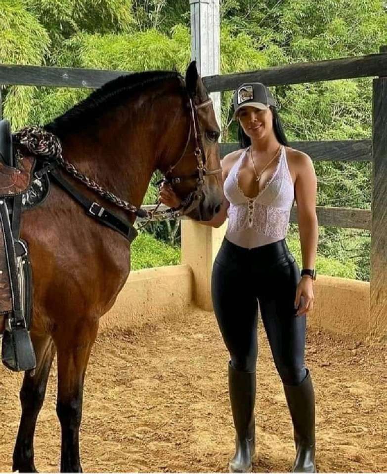 piękna kobieta i jej koń puzzle online