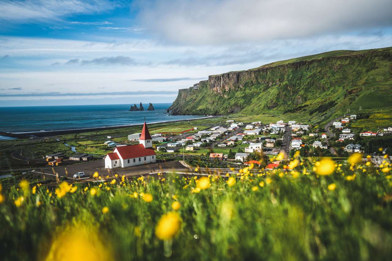 Piękne miasto Vik i Myrdal na Islandii puzzle online