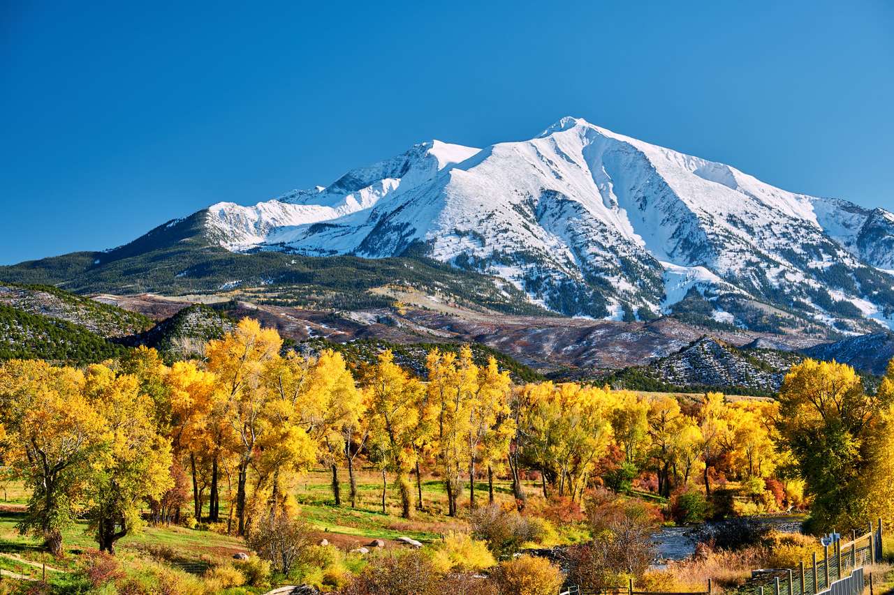 Góra Sopris w Górach Skalistych w Kolorado puzzle online