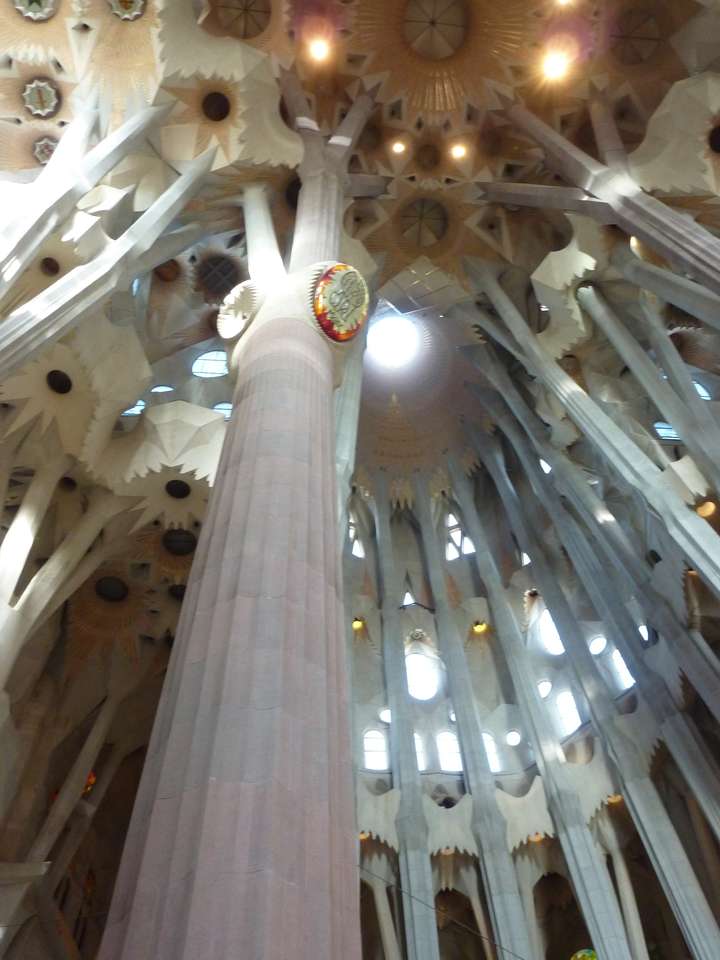 Sagrada Familia puzzle online