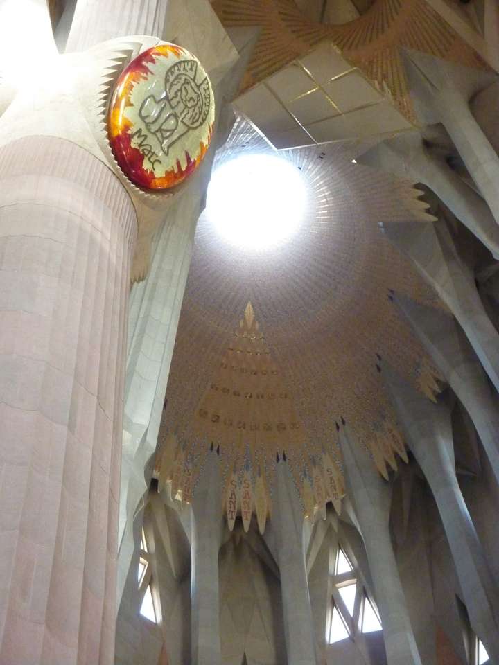 sufit Sagrada Familia puzzle online