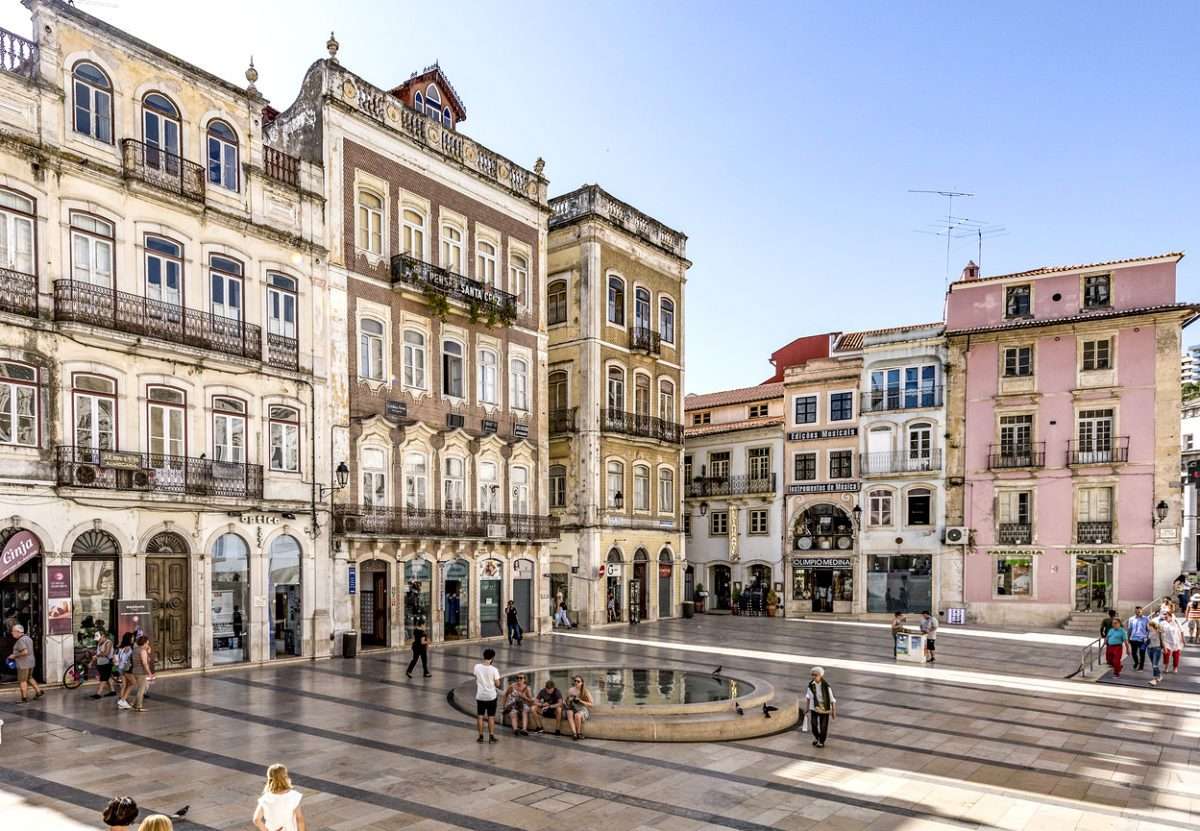 Plac handlowy, Coimbra puzzle online