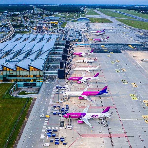 Samoloty na lotnisku w Gdańsku puzzle online