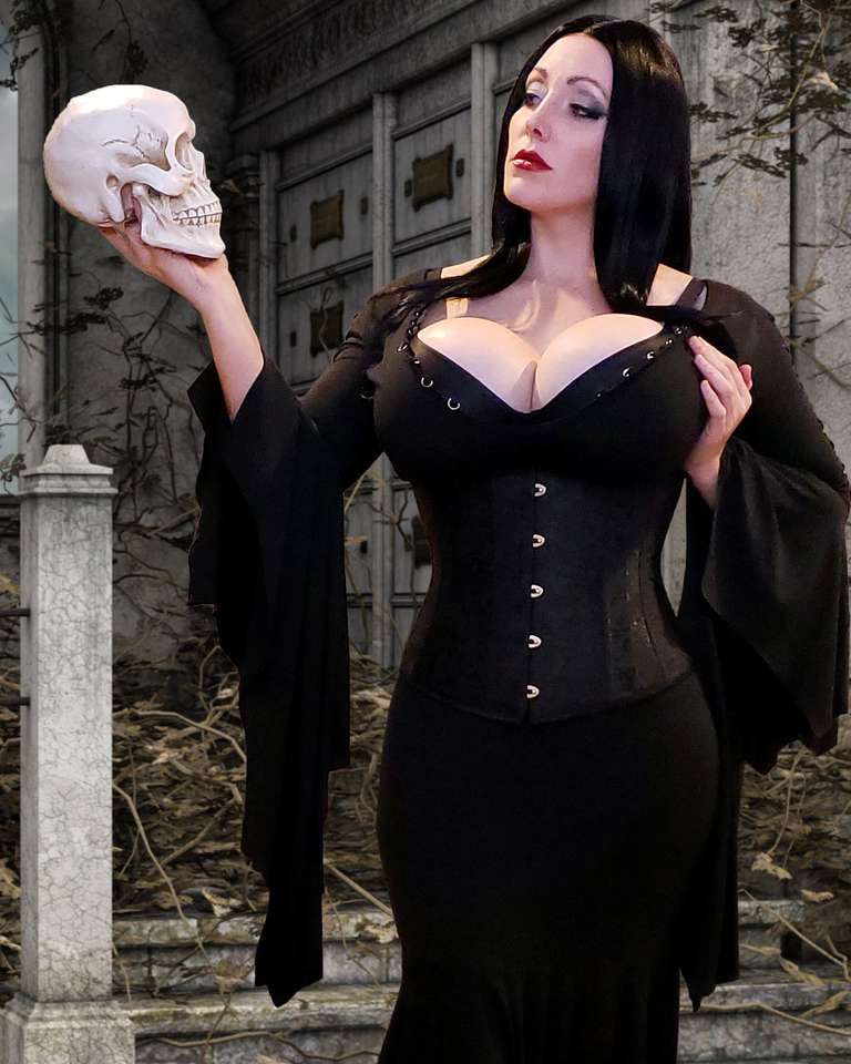 wspaniały morticia puzzle online