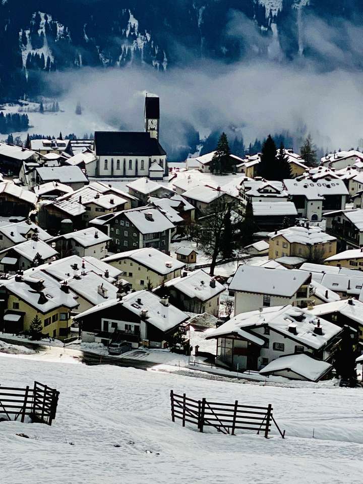 Wieś Falera w Szwajcarii puzzle online
