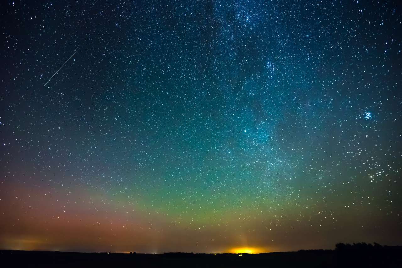 Gwiaździste niebo ze światłem Światła Aurora borealis puzzle online
