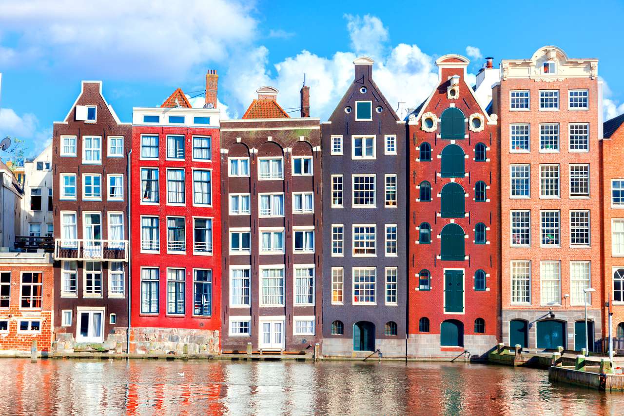 Typowe holenderskie domy w Amsterdamie, Holandia puzzle online