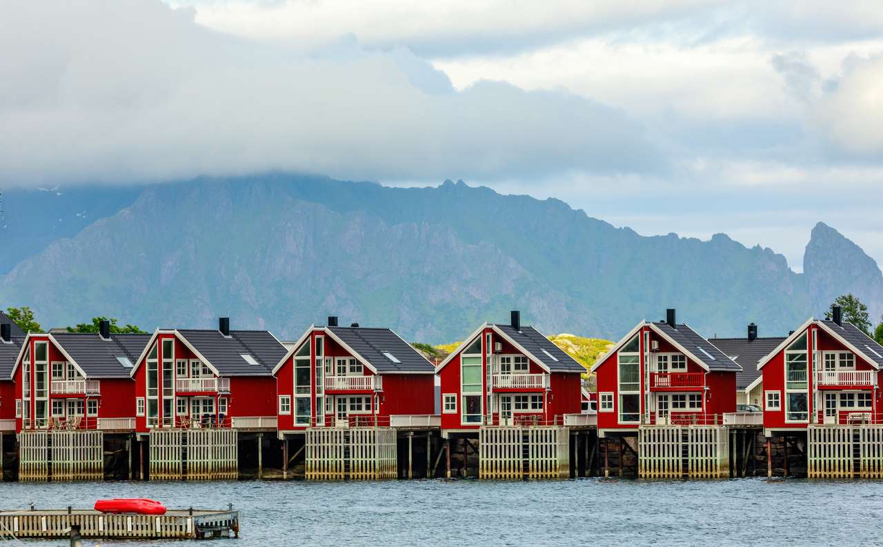 Czerwone norweskie domy rybackie puzzle online