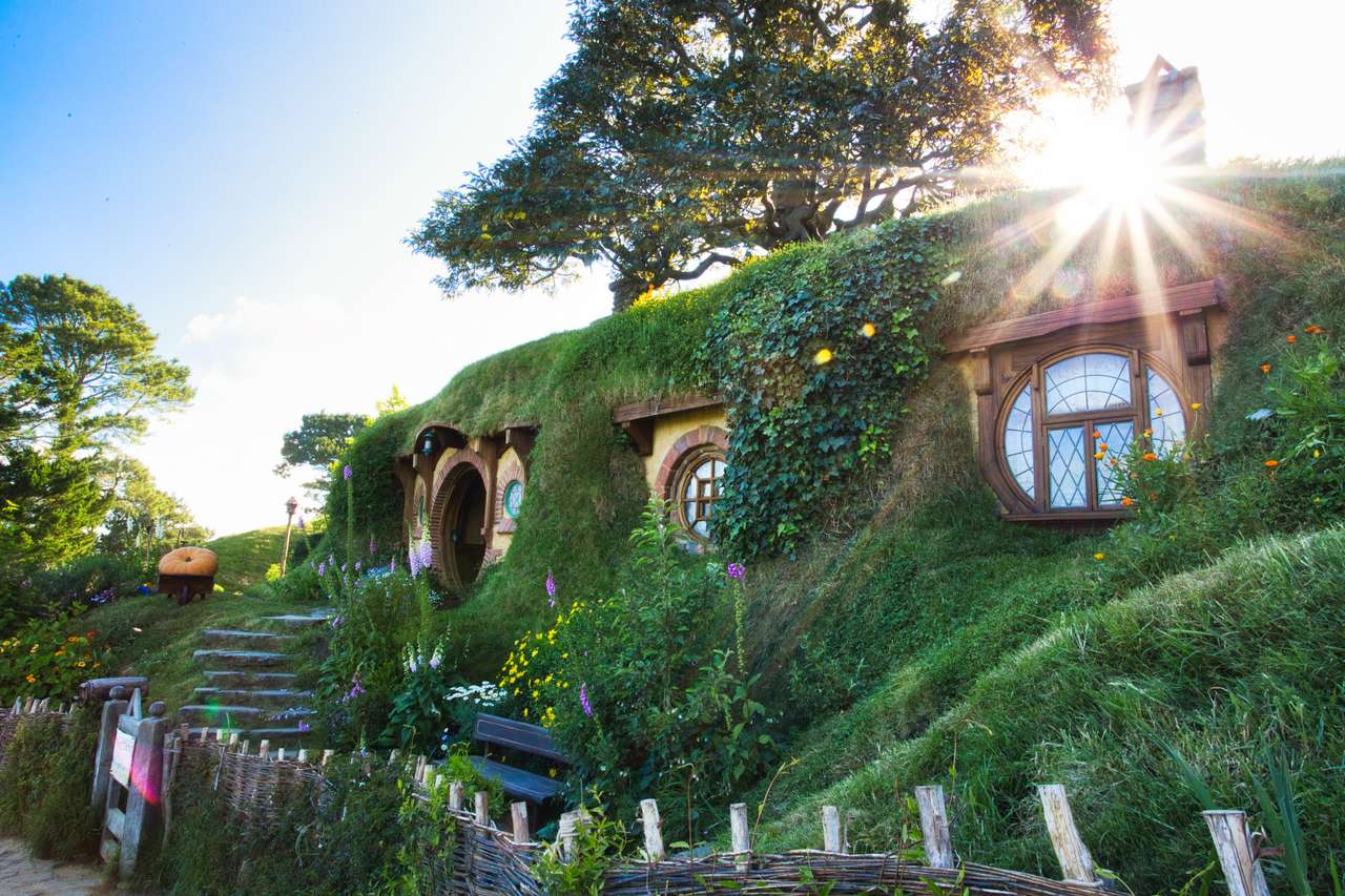 Hobbit House, plan filmowy Hobbiton, Nowa Zelandia puzzle online