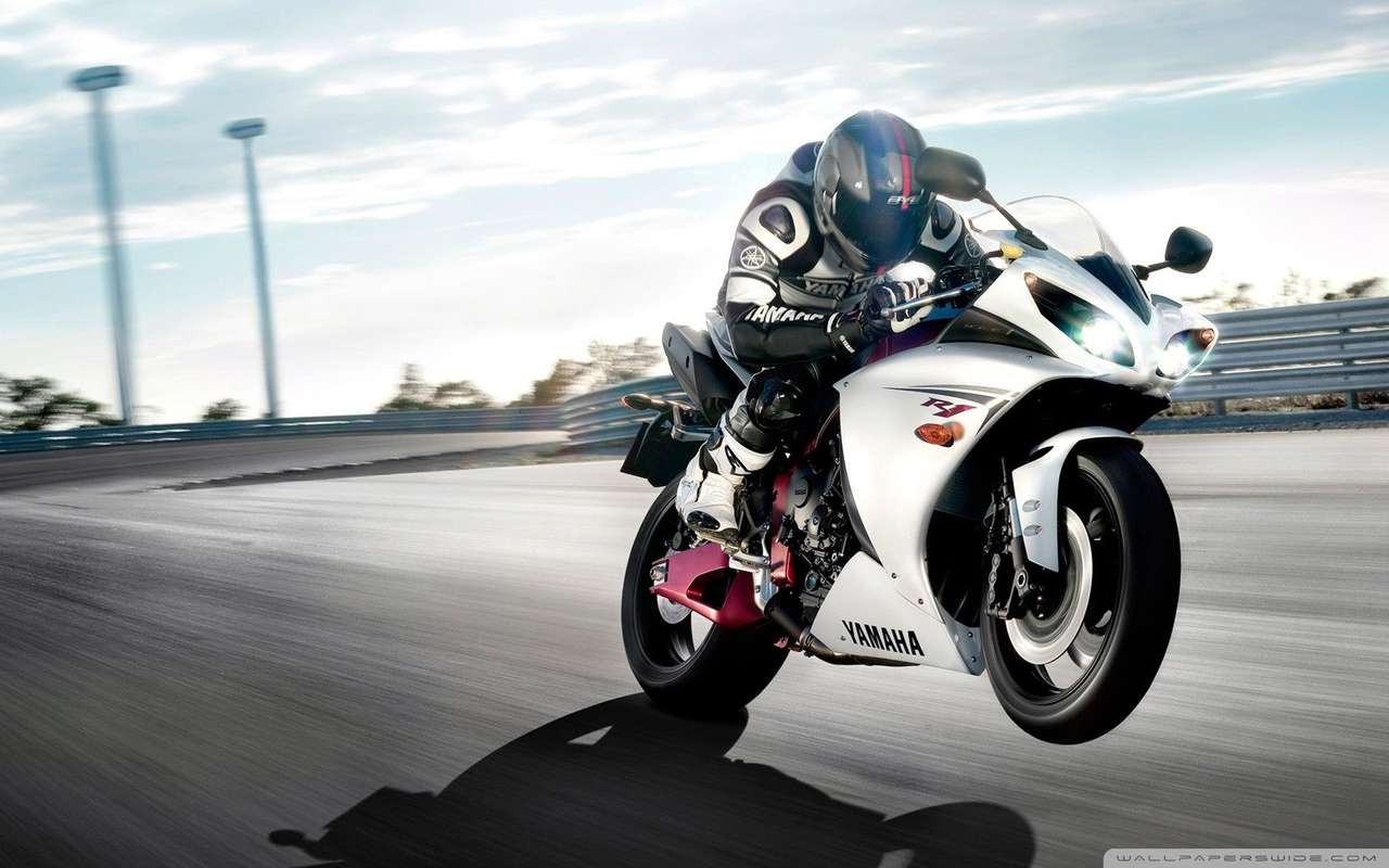 motocyklowa adrenalina i pasja puzzle online