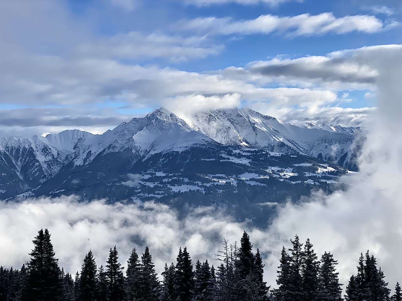 Alpy szwajcarskie w pobliżu Laax puzzle online