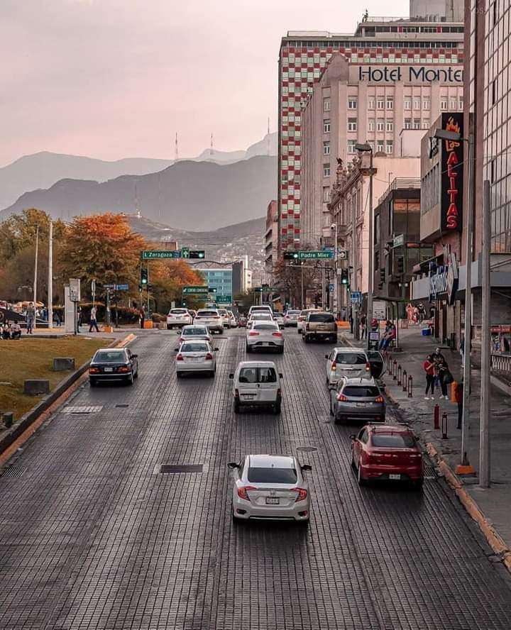 moje stare miasto Monterrey puzzle online