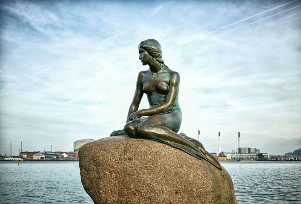 Mała Syrenka – posąg dłuta Edvarda Eriksena puzzle online