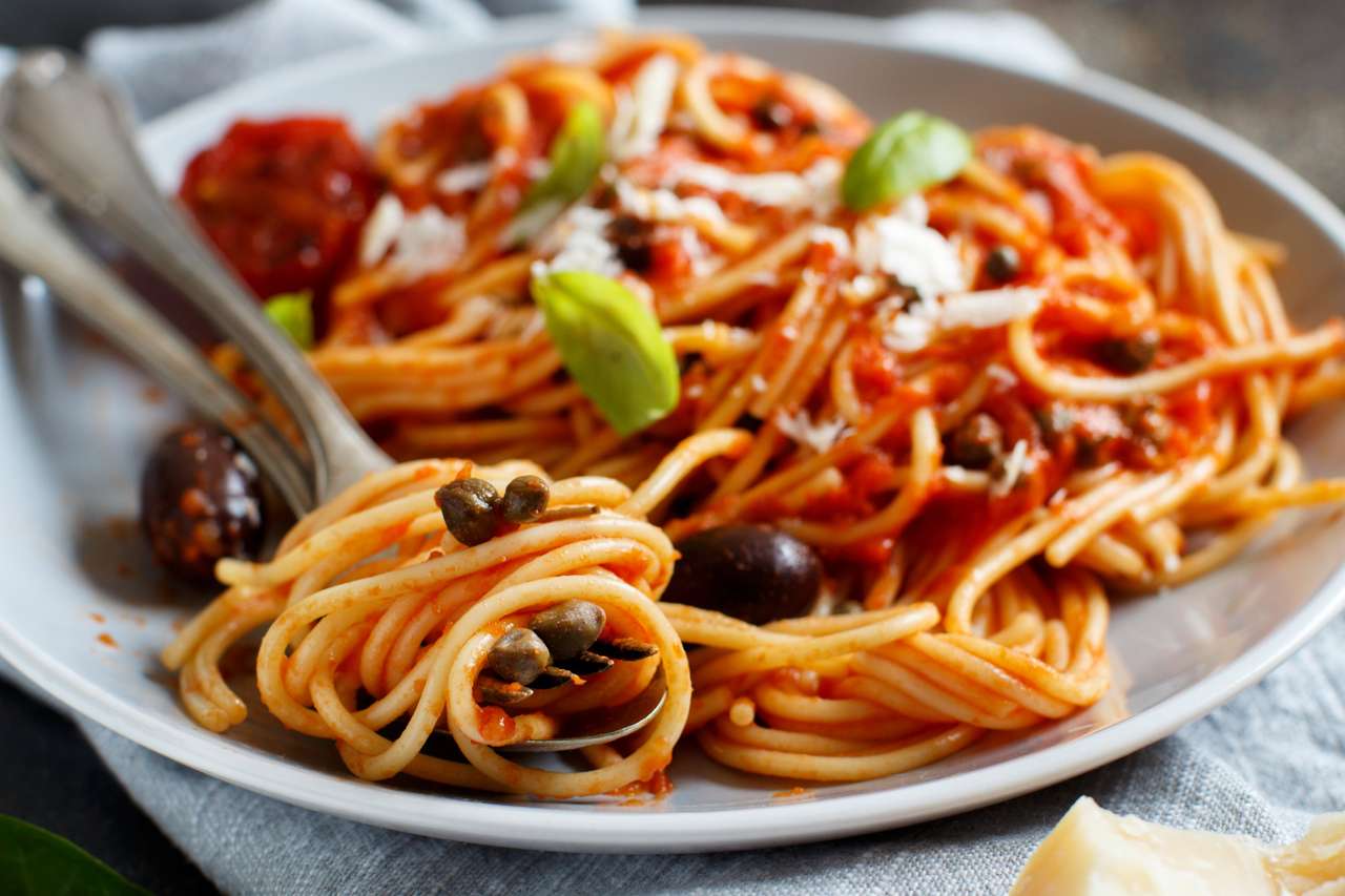 Spaghetti z sosem pomidorowym puzzle online