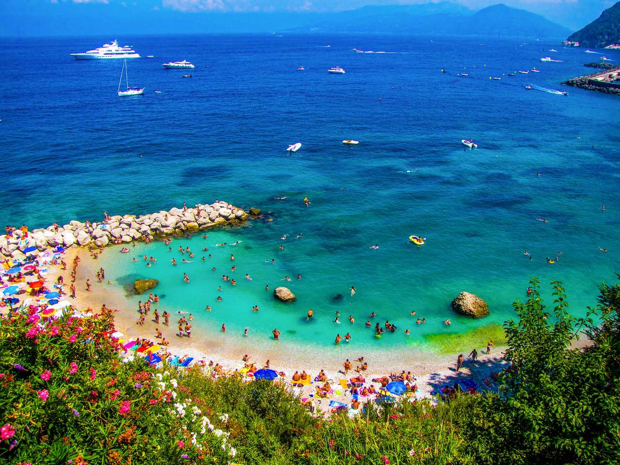 Crowded beach in Capri, Italy jigsaw puzzle
