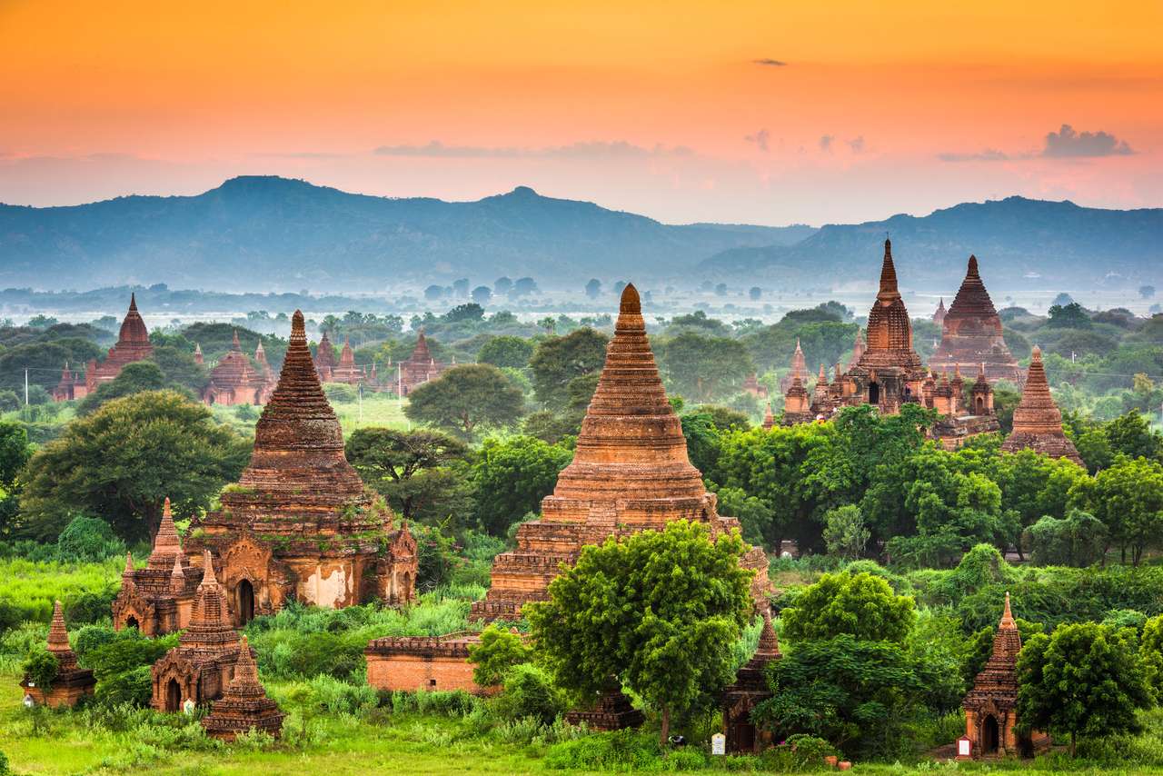 Ruiny starożytnej świątyni w Birmie puzzle online