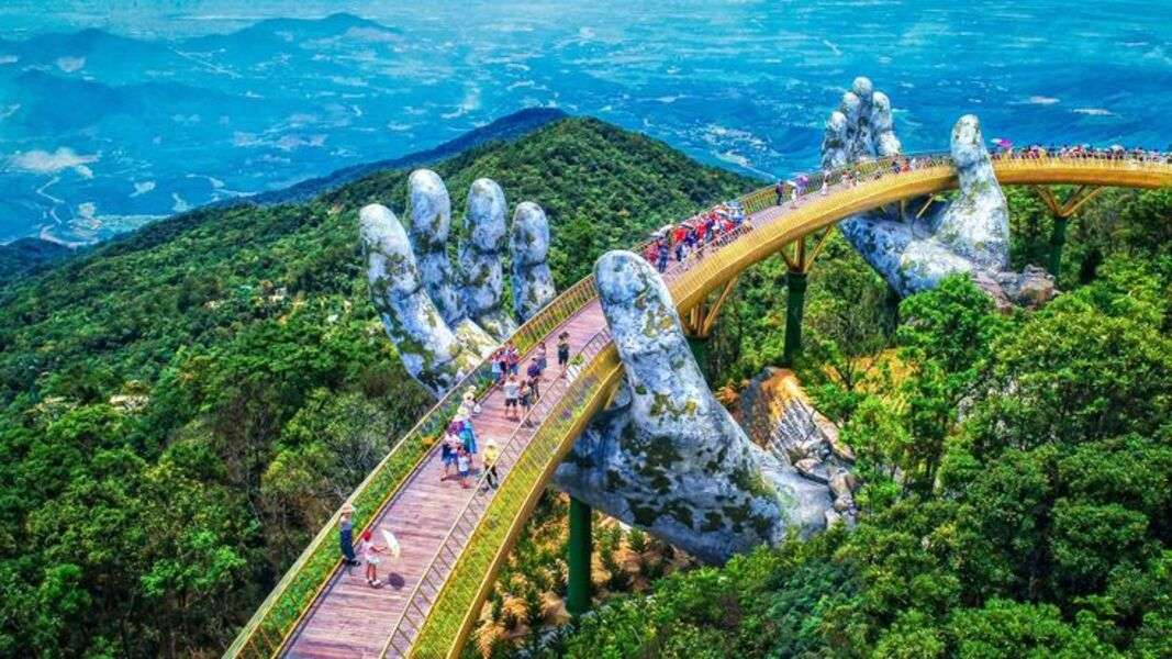 Most podtrzymywany przez dwie ręce Wietnam #2 puzzle online