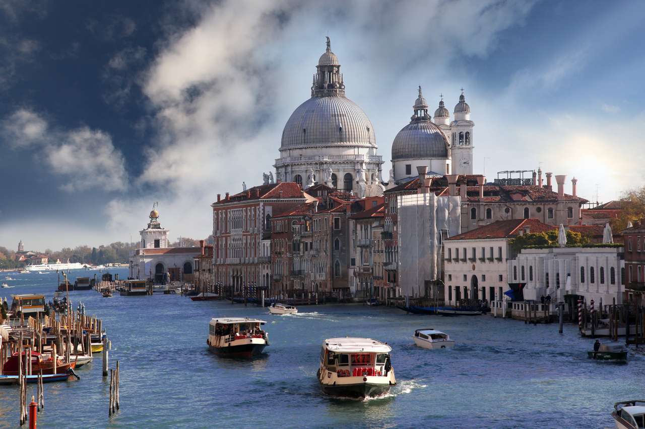 Wenecja z łodziami na Canale Grande we Włoszech puzzle online
