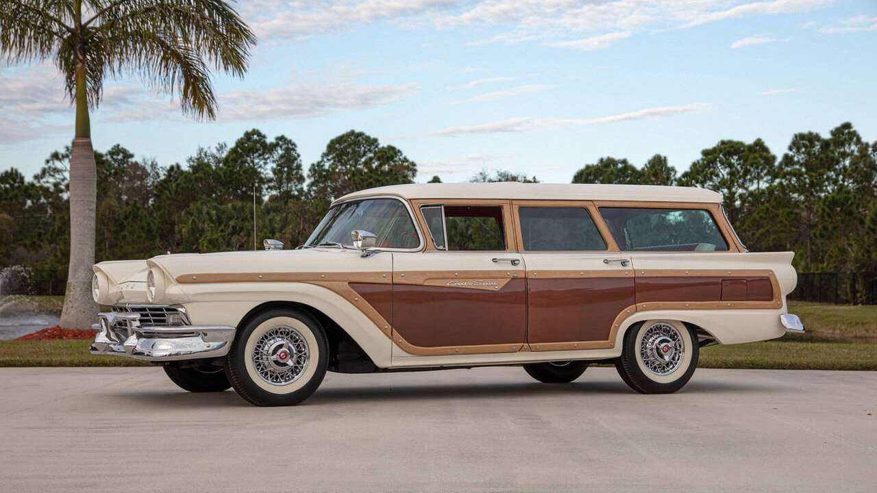 1957 Ford Fairlane Country Squire puzzle online
