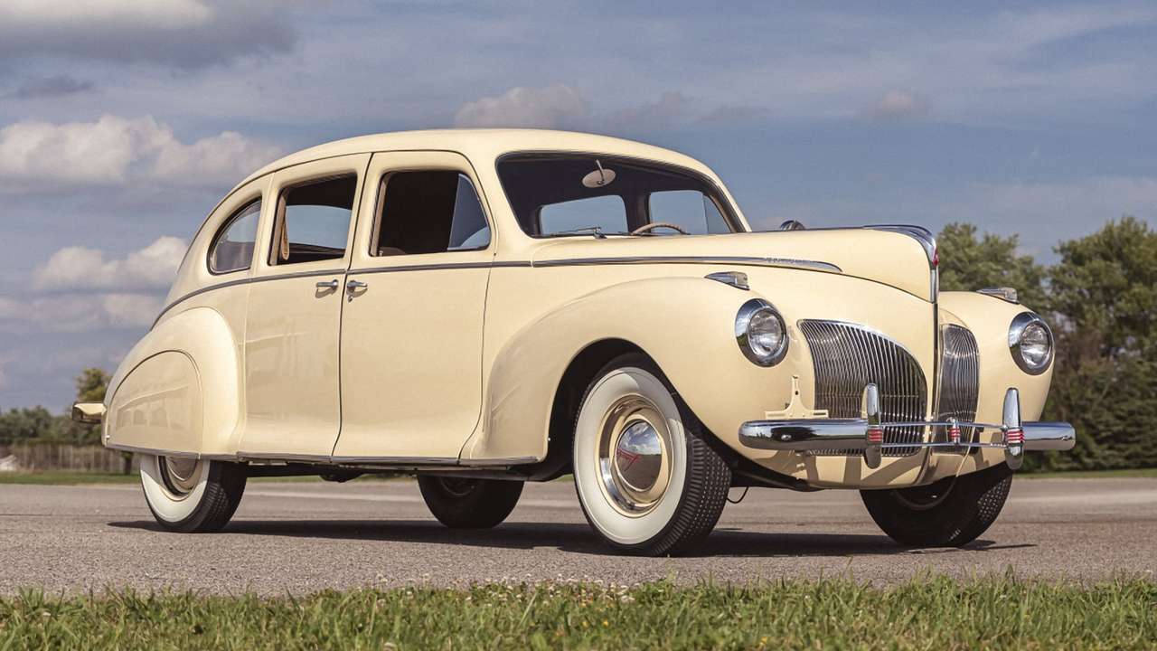1941 Lincoln Zephyr Sedan puzzle online