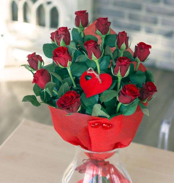 Bukiet czerwonych róż puzzle online