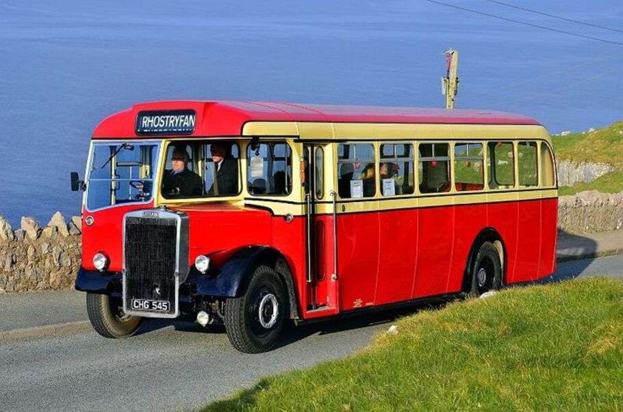 Stary autobus CHG 545 Leyland #2 puzzle online