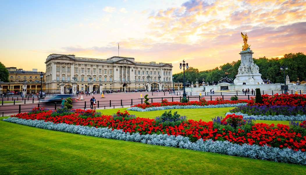 Pałac Buckingham Królowa Elżbieta II w Bretanii puzzle online