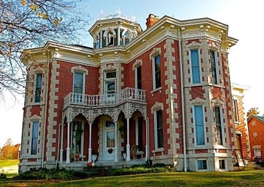 Victorian style house with impressive frontage #53 puzzle